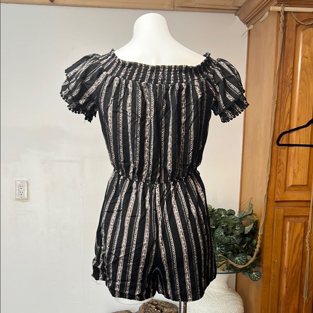 Xhilaration Black and White Patterned Jumpsuit - Picture 7 of 8